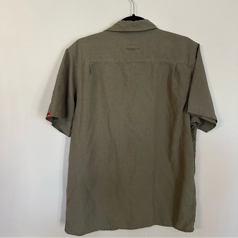 The North Face Men’s Short Sleeve Green & White Button Up Fishing Shirt Sz M GUC